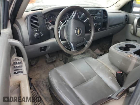 ✅ 2013 Chevrolet Silverado 2500HD • VIN: 1GB1CVCG9DF191703 • Lot: 82882924. Wystawiony na Copart z przebiegiem 202 614 mil. Bezpłatny archiwum sprzedaży aukcyjnych z USA i szczegółowy raport historii pojazdu na DreamBid. Zdjęcie 8.