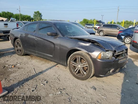 ✅ 2013 Dodge Charger SXT • VIN: 2C3CDXJG7DH608383 • Lot: 61919995. Listed on Copart with 221,592 mi. Free auction sales archive from the USA and detailed vehicle history report at DreamBid. Image 4.
