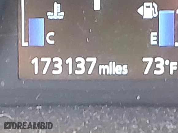 ✅ 2018 Mitsubishi Outlander ES • VIN: JA4AZ3A36JZ050073 • Lot: 43143870. Listed on IAAI with 173,137 mi. Free auction sales archive from the USA and detailed vehicle history report at DreamBid. Image 15.