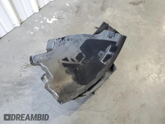 ✅ 2019 Chrysler 300 S • VIN: 2C3CCABG7KH516119 • Лот: 82552265. Опубликован ранее на Copart с пробегом 120 522 миль. Бесплатный доступ к архиву аукционных продаж из США и подробный отчёт об истории автомобиля на DreamBid. Изображение 12.