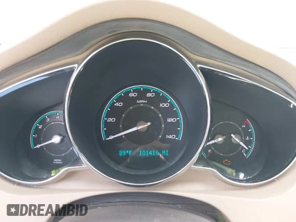 ✅ 2010 Chevrolet Malibu 1LS • VIN: 1G1ZB5EB1AF233126 • Lot: 43414584. Wystawiony na IAAI z przebiegiem 101 416 mil. Bezpłatny archiwum sprzedaży aukcyjnych z USA i szczegółowy raport historii pojazdu na DreamBid. Zdjęcie 7.