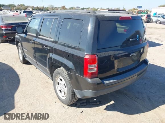 ✅ 2014 Jeep Patriot Sport • VIN: 1C4NJPBA8ED812194 • Lot: 43892106. Listed on IAAI with 199,169 mi. Free auction sales archive from the USA and detailed vehicle history report at DreamBid. Image 3.