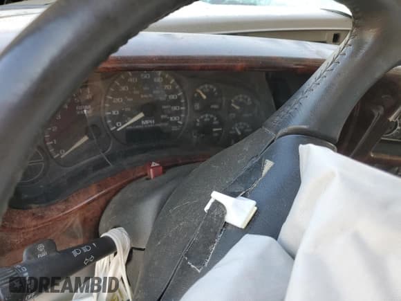 ✅ 2002 Chevrolet Suburban LS • VIN: 1GNFK16Z02J206522 • Lot: 44322465. Listed on Copart with Not provided. Free auction sales archive from the USA and detailed vehicle history report at DreamBid. Image 9.