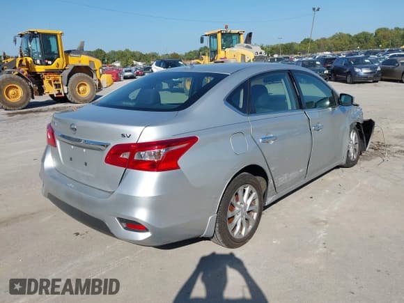 ✅ 2017 Nissan Sentra SL • VIN: 3N1AB7AP9HY378180 • Lot: 43328706. Listed on IAAI with 74,257 mi. Free auction sales archive from the USA and detailed vehicle history report at DreamBid. Image 4.