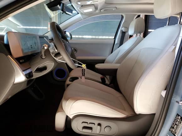 2024 Hyundai Ioniq 5 Limited z VIN KM8KR4DE7RU343854, wystawiony jako Copart lot #85585665 z przebiegiem 4 082 mil mil oraz Szkoda całkowita • Salvage title. Historia ofert i sprzedaży dostępna na DreamBid. Obrazek 7.