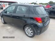 ✅ 2015 Toyota Yaris L • VIN: VNKKTUD37FA038282 • Lot: 42760204. Wystawiony na IAAI z przebiegiem 155 172 mil. Bezpłatny archiwum sprzedaży aukcyjnych z USA i szczegółowy raport historii pojazdu na DreamBid. Zdjęcie 3.