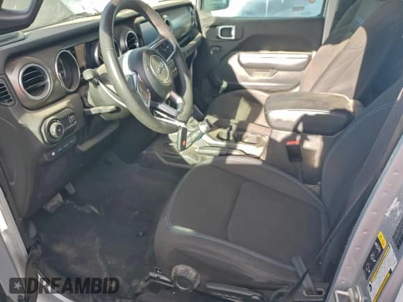 ✅ 2023 Jeep Wrangler Rubicon • VIN: 1C4JJXR62PW703303 • Lot: 94717535. Listed on Copart with 47,498 mi. Free auction sales archive from the USA and detailed vehicle history report at DreamBid. Image 7.