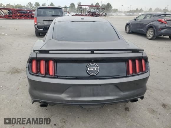 ✅ 2016 Ford Mustang GT Premium • VIN: 1FA6P8CF5G5202565 • Lot: 86446555. Wystawiony na Copart z przebiegiem 103 646 mil. Bezpłatny archiwum sprzedaży aukcyjnych z USA i szczegółowy raport historii pojazdu na DreamBid. Zdjęcie 6.