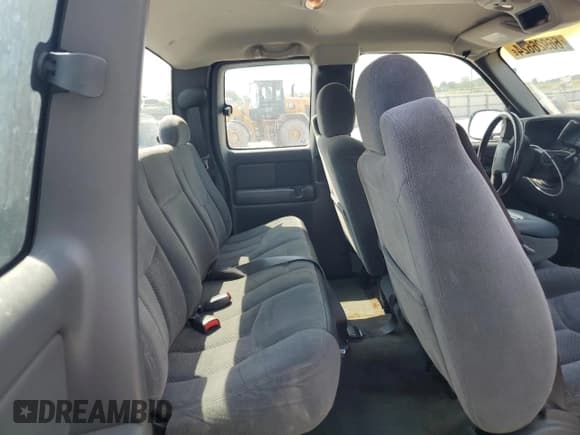 ✅ 2003 Chevrolet Silverado 1500 LS • VIN: 2GCEC19T631202351 • Лот: 66926624. Опубликован ранее на Copart с пробегом 192 866 миль. Бесплатный доступ к архиву аукционных продаж из США и подробный отчёт об истории автомобиля на DreamBid. Изображение 10.