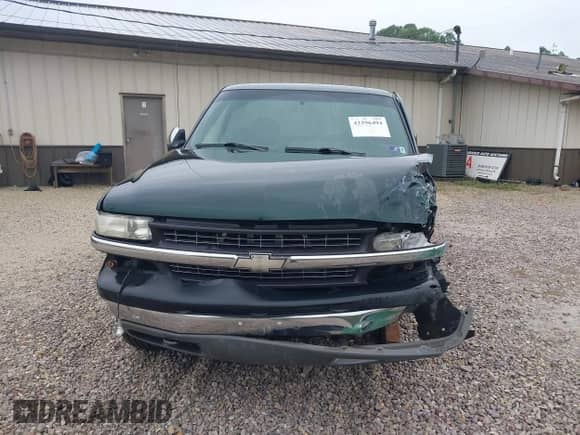2002 Chevrolet Silverado 1500 LS with VIN 1GCEK14T02Z117439, listed as a IAAI auction lot 42296494 with 178,074 mi miles and . Bid and sale history available at DreamBid. Image 13.