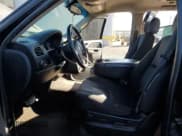 ✅ 2010 Chevrolet Suburban LS • VIN: 1GNUCHE07AR220594 • Lot: 91114965. Wystawiony na Copart z przebiegiem 257 543 mil. Bezpłatny archiwum sprzedaży aukcyjnych z USA i szczegółowy raport historii pojazdu na DreamBid. Zdjęcie 7.