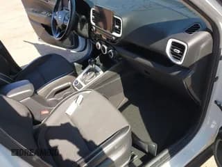 ✅ 2022 Hyundai Venue SEL • VIN: KMHRC8A37NU186508 • Lot: 41800124. Listed on IAAI with 22,141 mi. Free auction sales archive from the USA and detailed vehicle history report at DreamBid. Image 5.