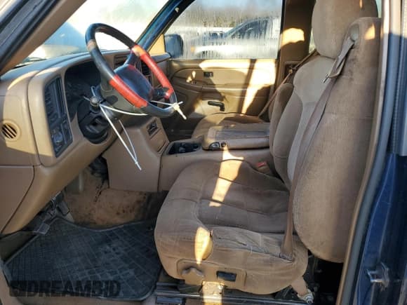 ✅ 2000 Chevrolet Silverado 1500 LS • VIN: 2GCEC19T4Y1199392 • Lot: 92862095. Listed on Copart with 286,350 mi. Free auction sales archive from the USA and detailed vehicle history report at DreamBid. Image 7.