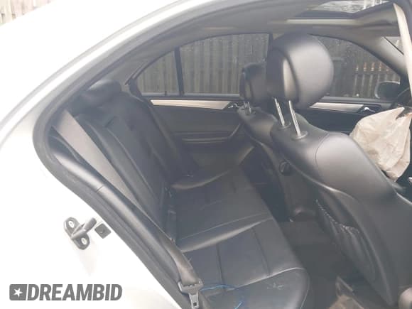 ✅ 2006 Mercedes-Benz C 230 Sport • VIN: WDBRF52H96A851995 • Lot: 41985231. Listed on IAAI with 159,658 mi. Free auction sales archive from the USA and detailed vehicle history report at DreamBid. Image 8.