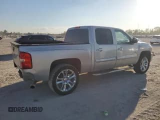 ✅ 2010 Chevrolet Silverado 1500 LT • VIN: 3GCRCSE00AG240200 • Lot: 77204664. Listed on Copart with 225,126 mi. Free auction sales archive from the USA and detailed vehicle history report at DreamBid. Image 3.
