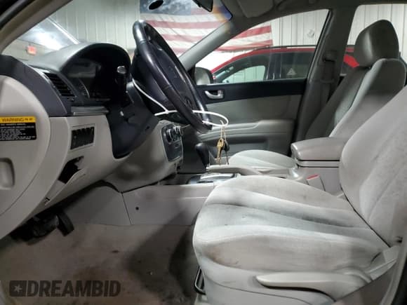 ✅ 2006 Hyundai Sonata GLS • VIN: KMHEU46C76A106124 • Лот: 87403524. Опубликован ранее на Copart с пробегом 178 668 миль. Бесплатный доступ к архиву аукционных продаж из США и подробный отчёт об истории автомобиля на DreamBid. Изображение 7.