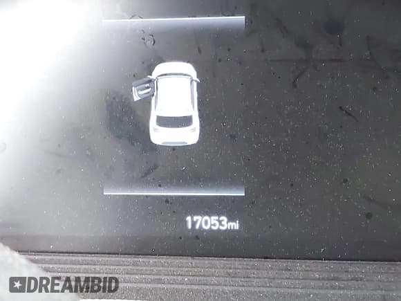 ✅ 2023 Hyundai Venue SE • VIN: KMHRB8A35PU215977 • Lot: 41930021. Listed on IAAI with 17,053 mi. Free auction sales archive from the USA and detailed vehicle history report at DreamBid. Image 7.