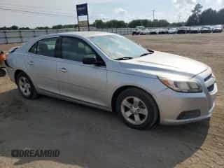 ✅ 2013 Chevrolet Malibu LS • VIN: 1G11B5SA8DF202792 • Lot: 55548034. Wystawiony na Copart z przebiegiem 148 432 mil mil. Skorzystaj z bezpłatnego archiwum sprzedaży aukcyjnych z USA i zobacz szczegółowy raport historii pojazdu na DreamBid. Zdjęcie 4.