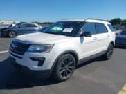 ✅ 2019 Ford Explorer XLT • VIN: 1FM5K7D8XKGA04281 • Lot: 43438902. Wystawiony na IAAI z przebiegiem 88 054 mil. Bezpłatny archiwum sprzedaży aukcyjnych z USA i szczegółowy raport historii pojazdu na DreamBid. Zdjęcie 17.