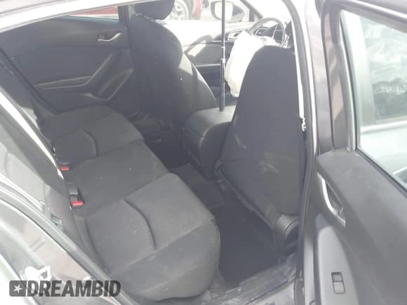 ✅ 2015 Mazda 3 i Touring • VIN: 3MZBM1V72FM219456 • Lot: 43736570. Wystawiony na IAAI z przebiegiem 127 937 mil. Bezpłatny archiwum sprzedaży aukcyjnych z USA i szczegółowy raport historii pojazdu na DreamBid. Zdjęcie 8.