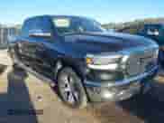 2022 Ram 1500 Laramie с VIN 1C6RREJT8NN190134, выставлен на аукционе IAAI как лот 41811489 с пробегом 63 984 миль миль и . История ставок и продаж доступна на DreamBid. Изображение 1.