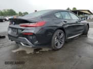 ✅ 2022 BMW 8 Series 840i • VIN: WBAGV4C04NCJ54569 • Лот: 61818223. Опубликован ранее на Copart с пробегом 23 680 миль. Бесплатный доступ к архиву аукционных продаж из США и подробный отчёт об истории автомобиля на DreamBid. Изображение 3.