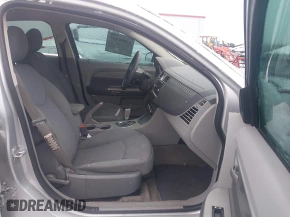 ✅ 2007 Chrysler Sebring • VIN: 1C3LC46R77N551660 • Lot: 43858387. Listed on IAAI with 198,657 mi. Free auction sales archive from the USA and detailed vehicle history report at DreamBid. Image 5.