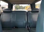 ✅ 1995 Ford Explorer Eddie Bauer • VIN: 1FMDU34X3SUC27799 • Lot: 66374725. Wystawiony na Copart z przebiegiem 146 854 mil. Bezpłatny archiwum sprzedaży aukcyjnych z USA i szczegółowy raport historii pojazdu na DreamBid. Zdjęcie 10.