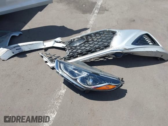 ✅ 2018 Hyundai Sonata Limited • VIN: 5NPE34AF8JH668091 • Лот: 42689315. Опубликован ранее на IAAI с пробегом 58 410 миль. Бесплатный доступ к архиву аукционных продаж из США и подробный отчёт об истории автомобиля на DreamBid. Изображение 12.