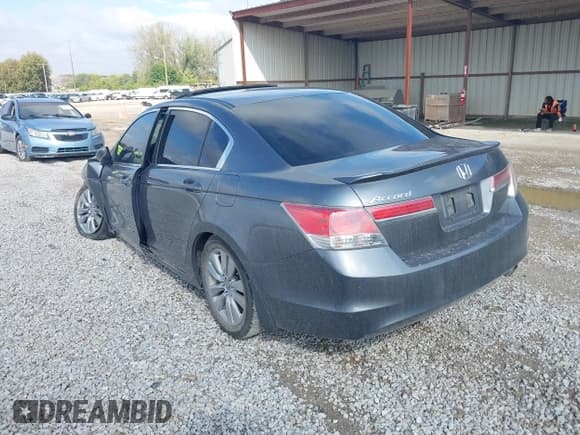 ✅ 2011 Honda Accord EX • VIN: 1HGCP2F78BA109734 • Lot: 43310171. Listed on IAAI with 162,733 mi. Free auction sales archive from the USA and detailed vehicle history report at DreamBid. Image 3.