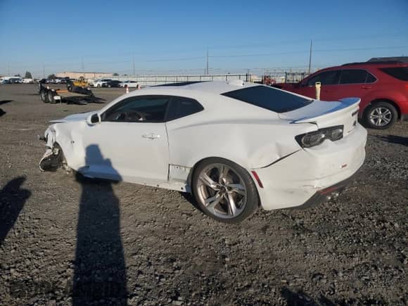 2023 Chevrolet Camaro 2SS с VIN 1G1FH1R79P0136378, выставлен на аукционе Copart как лот 82655285 с пробегом 18 221 миль миль и Списание • Salvage title. История ставок и продаж доступна на DreamBid. Изображение 2.