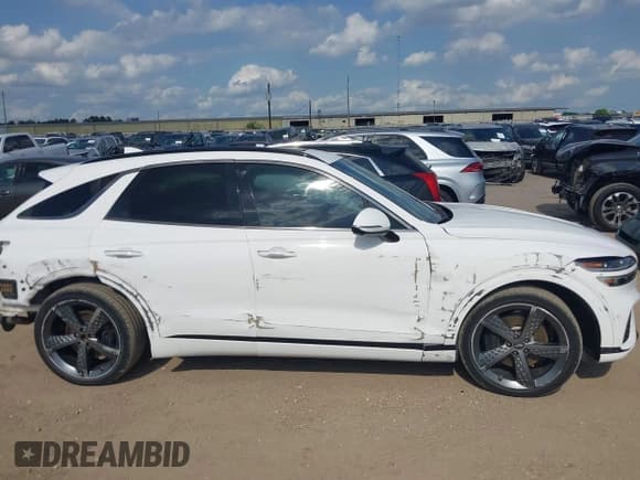 ✅ 2023 Genesis GV70 2.5T • VIN: KMUMADTB1PU083862 • Lot: 42343692. Listed on IAAI with 60,351 mi. Free auction sales archive from the USA and detailed vehicle history report at DreamBid. Image 14.