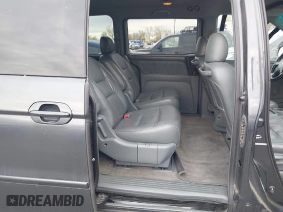 ✅ 2004 Honda Odyssey EX-L • VIN: 5FNRL18044B107147 • Lot: 43792588. Wystawiony na IAAI z przebiegiem 174 886 mil. Bezpłatny archiwum sprzedaży aukcyjnych z USA i szczegółowy raport historii pojazdu na DreamBid. Zdjęcie 8.