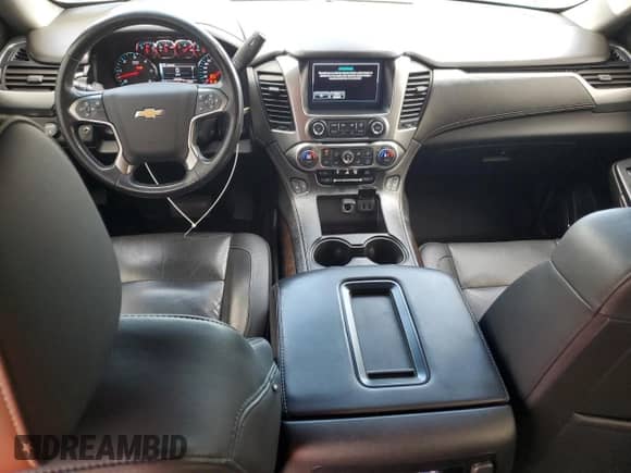 2020 Chevrolet Tahoe LT z VIN 1GNSKBKC7LR117538, wystawiony jako Copart lot #82119935 z przebiegiem 100 701 mil mil oraz Czysty tytuł • Clean title. Historia ofert i sprzedaży dostępna na DreamBid. Obrazek 8.