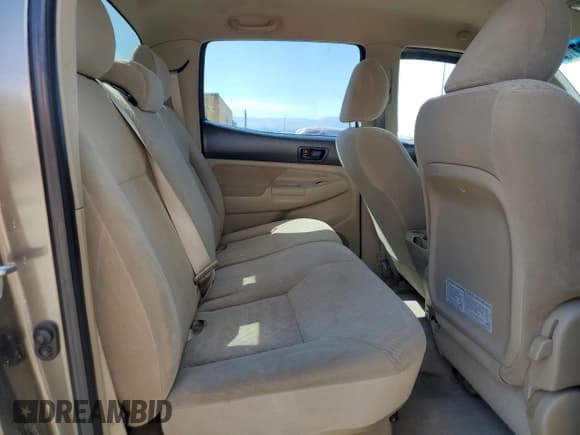 ✅ 2009 Toyota Tacoma PreRunner • VIN: 3TMJU62N79M072571 • Lot: 69843775. Listed on Copart with 228,497 mi. Free auction sales archive from the USA and detailed vehicle history report at DreamBid. Image 10.