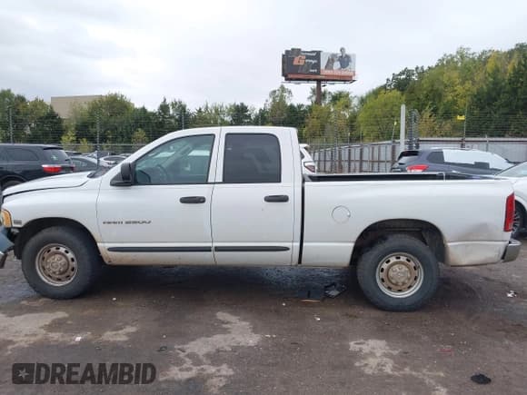 ✅ 2005 Dodge 2500 SLT • VIN: 3D7KR28D95G709701 • Lot: 43523464. Listed on IAAI with 296,876 mi. Free auction sales archive from the USA and detailed vehicle history report at DreamBid. Image 14.