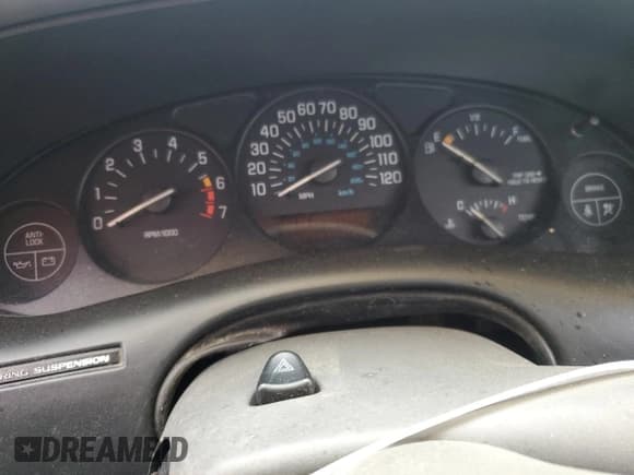 ✅ 2001 Buick Regal LS • VIN: 2G4WB55K511322453 • Lot: 68270005. Listed on Copart with Not provided. Free auction sales archive from the USA and detailed vehicle history report at DreamBid. Image 9.