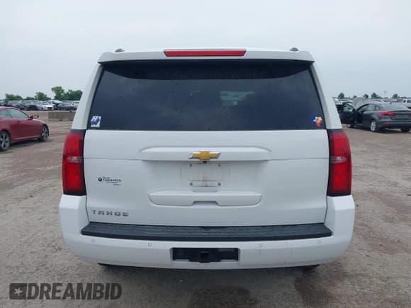 ✅ 2020 Chevrolet Tahoe LT • VIN: 1GNSCBKC4LR140921 • Lot: 42257562. Wystawiony na IAAI z przebiegiem 62 161 mil. Bezpłatny archiwum sprzedaży aukcyjnych z USA i szczegółowy raport historii pojazdu na DreamBid. Zdjęcie 16.