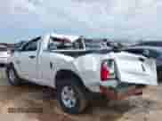 2017 Ram 1500 Tradesman z VIN 3C6JR6AG2HG721847, wystawiony jako IAAI lot #43230943 z przebiegiem 195 100 mil mil oraz . Historia ofert i sprzedaży dostępna na DreamBid. Obrazek 3.