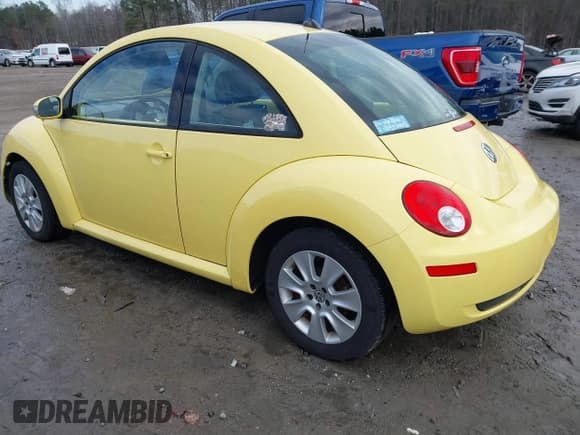✅ 2008 Volkswagen Beetle S • VIN: 3VWRW31C48M510003 • Lot: 41289418. Listed on IAAI with 203,798 mi. Free auction sales archive from the USA and detailed vehicle history report at DreamBid. Image 3.
