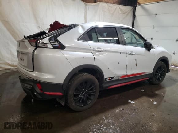 ✅ 2024 Mitsubishi Eclipse Cross LE • VIN: JA4ATVAA3RZ051463 • Lot: 81354885. Wystawiony na Copart z przebiegiem Nie podano. Bezpłatny archiwum sprzedaży aukcyjnych z USA i szczegółowy raport historii pojazdu na DreamBid. Zdjęcie 3.