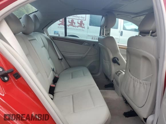 ✅ 2007 Mercedes-Benz C 230 Sport • VIN: WDBRF52H97F919877 • Lot: 81454195. Wystawiony na Copart z przebiegiem 96 472 mil. Bezpłatny archiwum sprzedaży aukcyjnych z USA i szczegółowy raport historii pojazdu na DreamBid. Zdjęcie 10.