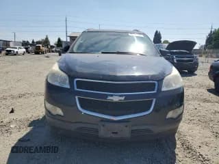 ✅ 2012 Chevrolet Traverse 1LT • VIN: 1GNKRGED3CJ235243 • Lot: 66206264. Wystawiony na Copart z przebiegiem Nie podano. Bezpłatny archiwum sprzedaży aukcyjnych z USA i szczegółowy raport historii pojazdu na DreamBid. Zdjęcie 5.