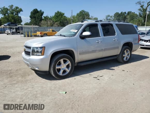 ✅ 2013 Chevrolet Suburban LT • VIN: 1GNSKJE73DR355705 • Lot: 63233425. Listed on Copart with 145,149 mi. Free auction sales archive from the USA and detailed vehicle history report at DreamBid. Image 1.