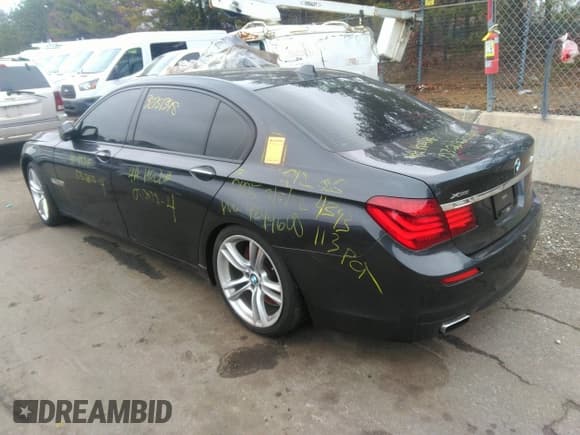 ✅ 2013 BMW 7 Series 750Li xDrive • VIN: WBAYF8C51DD140657 • Lot: 32751348. Listed on IAAI with 128,816 mi. Free auction sales archive from the USA and detailed vehicle history report at DreamBid. Image 3.