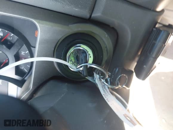 ✅ 2005 Nissan Titan LE • VIN: 1N6AA07B05N509859 • Lot: 42662424. Listed on IAAI with 252,000 mi. Free auction sales archive from the USA and detailed vehicle history report at DreamBid. Image 11.