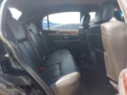 ✅ 2010 Lincoln Town Car Signature Limited • VIN: 2LNBL8CV3AX615582 • Lot: 43340869. Wystawiony na IAAI z przebiegiem 202 706 mil. Bezpłatny archiwum sprzedaży aukcyjnych z USA i szczegółowy raport historii pojazdu na DreamBid. Zdjęcie 8.