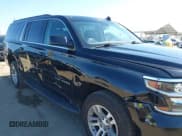 ✅ 2020 Chevrolet Suburban LT • VIN: 1GNSCHKC8LR117497 • Lot: 43092124. Wystawiony na IAAI z przebiegiem 59 482 mil. Bezpłatny archiwum sprzedaży aukcyjnych z USA i szczegółowy raport historii pojazdu na DreamBid. Zdjęcie 6.
