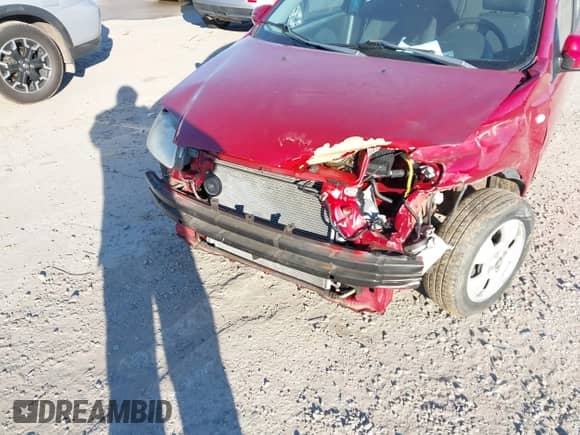 2006 Chevrolet Aveo LS z VIN KL1TD56656B614590, wystawiony jako IAAI lot #41223755 z przebiegiem Nie podano mil oraz . Historia ofert i sprzedaży dostępna na DreamBid. Obrazek 6.