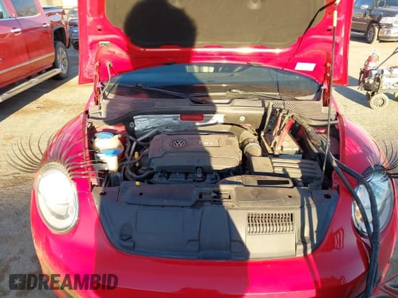 ✅ 2015 Volkswagen Beetle Fleet Edition • VIN: 3VWF17AT9FM627923 • Lot: 41814791. Listed on IAAI with 94,647 mi. Free auction sales archive from the USA and detailed vehicle history report at DreamBid. Image 10.